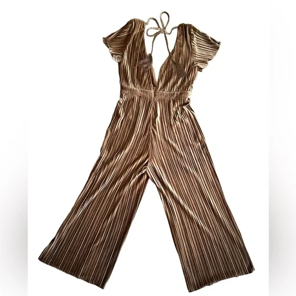 Mink Pink Lex Velvet Jumpsuit Boho Flutter Sleeve Open Back - Picture 2 of 5